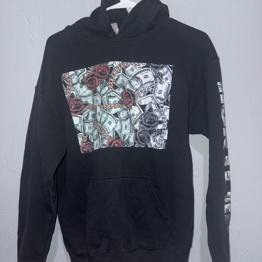 Gildan Black Hoodie with Rose and Money Graphic